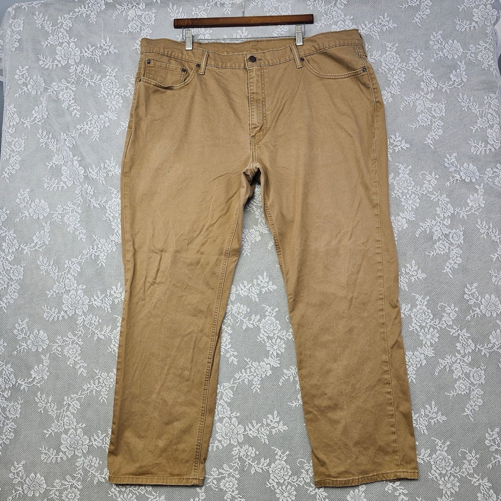 Levi's Men's Relaxed Jeans in Tan